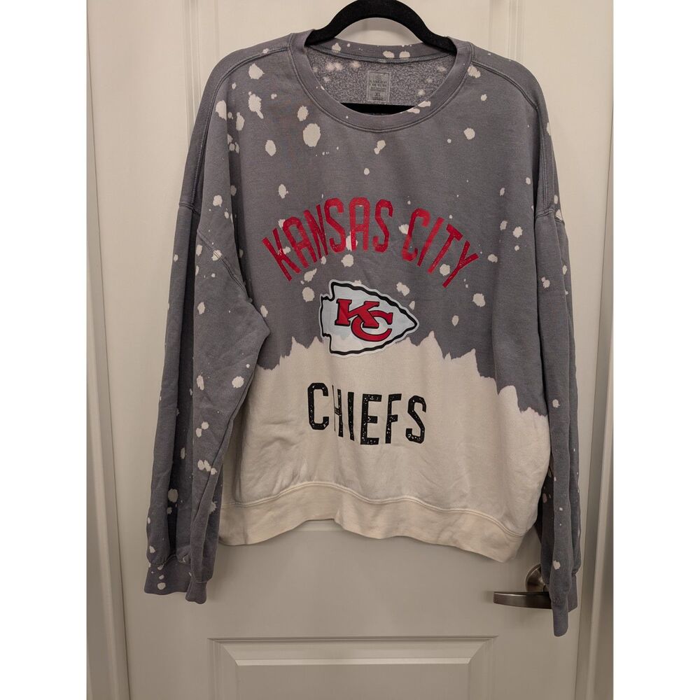 Gameday Couture Kansas City Chiefs Bleached Wash Sweatshirt Womens XL